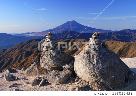 富士山とケルン 富士山とケルン 138016432