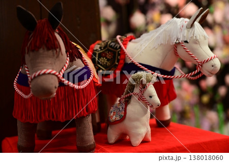 【耕心館】色鮮やかなつるし飾りとお雛様 【耕心館】色鮮やかなつるし飾りとお雛様 138018060