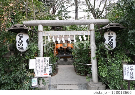 小江戸川越の熊野神社八咫烏(やたがらす)  138018666