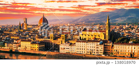 ミケランジェロの丘より旧市街の絶景 ミケランジェロの丘より旧市街の絶景 138018970