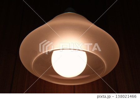 昭和のレトロ電球 Showa Era Spaceship - Light bulb glowing  138021466
