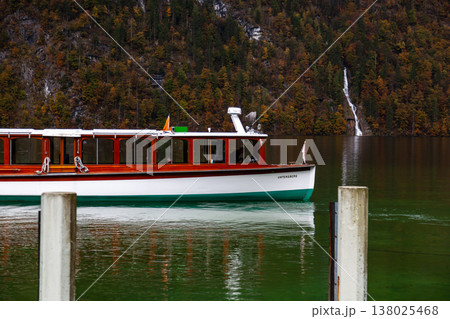 フェリー 渡し舟 渡し船 138025468