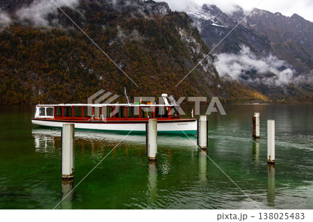 フェリー 渡し舟 渡し船 138025483