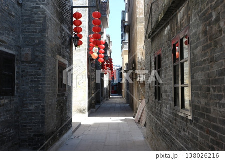 中国　石造りの裏路地 138026216