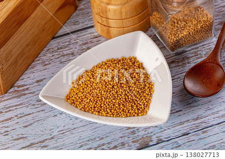 Raw dry aroma flavour mustard seeds Raw dry aroma flavour mustard seeds 138027713