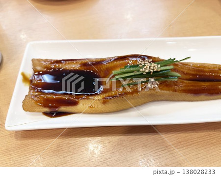 美味しそうな穴子寿司 138028233