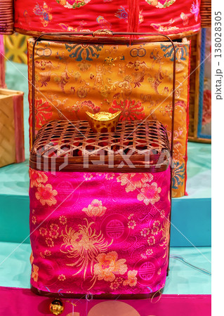 Red Silk Basket and Gold Ingot Red Silk Basket and Gold Ingot 138028305