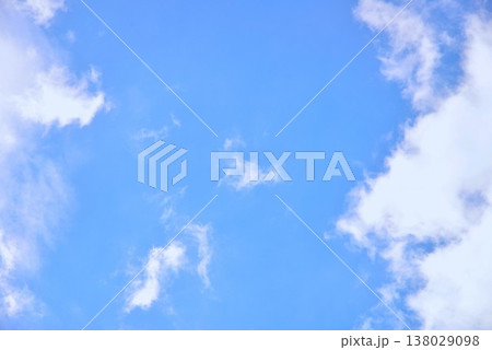 青空に浮かぶ雲 青空に浮かぶ雲 138029098