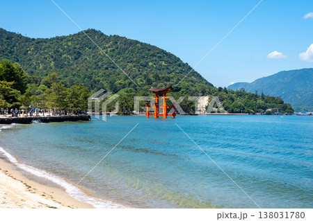 Panoramic view of the beach on Miyajima Island, Japan 138031780