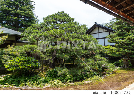 Traditional garden view at Seisonkaku Villa in Kenroku-en Kanazawa 138031787