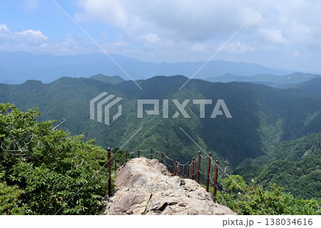 奈良県 日本百名山 大台ヶ原の大蛇嵓 奈良県 日本百名山 大台ヶ原の大蛇嵓 138034616