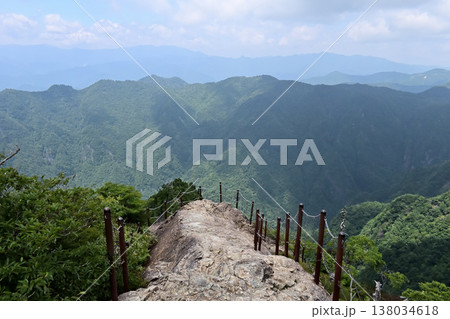 奈良県 日本百名山 大台ヶ原の大蛇嵓 138034618