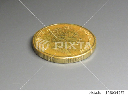 オーストラリアで1985年に発行された1ドル硬貨 オーストラリアで1985年に発行された1ドル硬貨 138034971