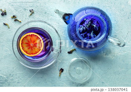 Blue tea, an infusion of butterfly pea flowers, purple from a citrus Blue tea, an infusion of butterfly pea flowers, purple from a citrus 138037041
