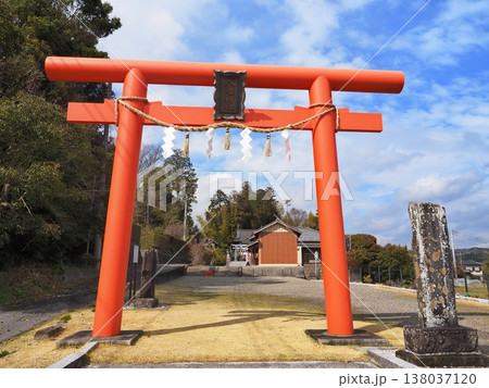 六手八幡神社(君津市) 六手八幡神社(君津市) 138037120