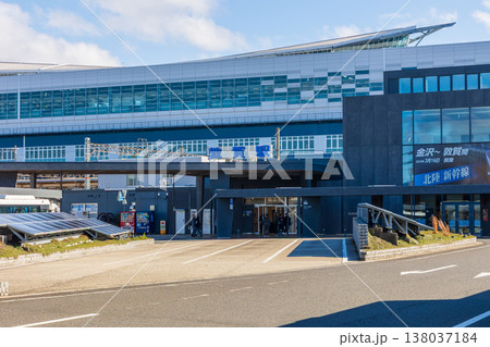 日本の駅舎 JR西日本・ハピラインふくい 敦賀駅西口(まちなみ口) 日本の駅舎 JR西日本・ハピラインふくい 敦賀駅西口(まちなみ口) 138037184
