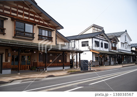 三国街道塩沢宿牧之通り（新潟県南魚沼市） 138038567