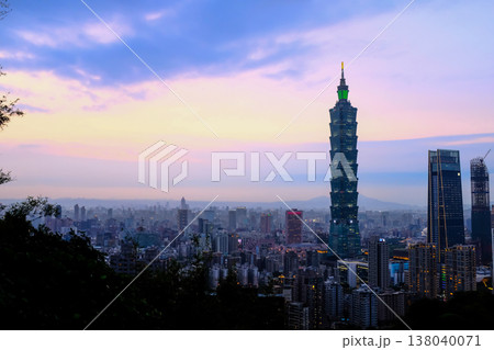 Aerial view of skyline of Taipei city with Taipei 101 Skyscraper at sunset from Xiangshan Elephant Mountain. Beautiful landscape and cityscape of Taipei downtown buildings and architecture in the city Aerial view of skyline of Taipei city with Taipei 101 Skyscraper at sunset from Xiangshan Elephant Mountain. Beautiful landscape and cityscape of Taipei downtown buildings and architecture in the city 138040071