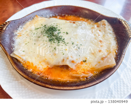 チーズをたっぷりトッピングしたラザニア。 チーズをたっぷりトッピングしたラザニア。 138040949