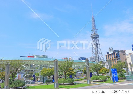 愛知県名古屋市、名古屋テレビ塔と水の宇宙船の風景 愛知県名古屋市、名古屋テレビ塔と水の宇宙船の風景 138042168