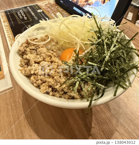ぐり虎 大阪なんばスカイオ店 鶏塩丼 ぐり虎 大阪なんばスカイオ店 鶏塩丼 138043012