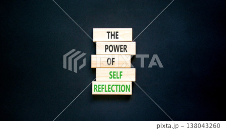 Self reflection symbol. Concept words The power of self reflection on beautiful wooden blocks. Beautiful black paper background. Business the power of self reflection concept. Copy space. 138043260