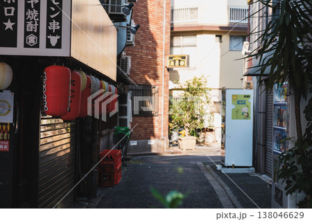 [新世界]大阪の下町の風景 138046629