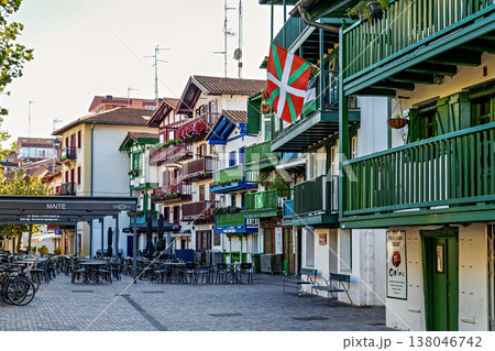 Colorful Buildings in traditional Architecture in Hondarribia, S 138046742
