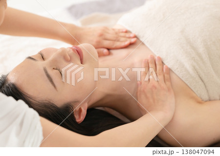 女性のエステイメージ 女性のエステイメージ 138047094