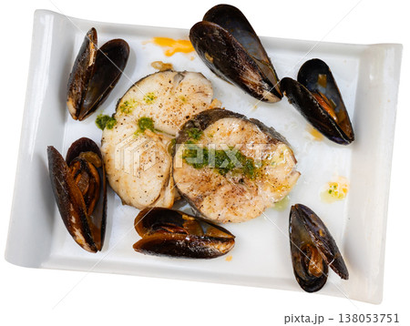 Hake medallions with mussels seafood platter Hake medallions with mussels seafood platter 138053751