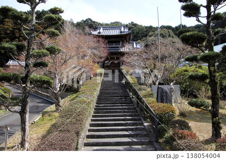 古賀市筵内の医王寺 古賀市筵内の医王寺 138054004