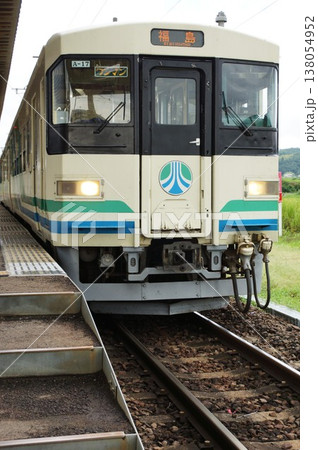 阿武隈急行線の風景 梁川駅(阿武隈急行8100系) 阿武隈急行線の風景 梁川駅(阿武隈急行8100系) 138054952