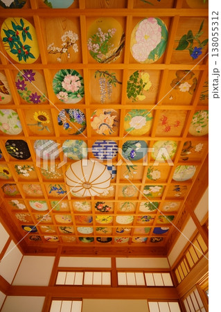 京都正寿院・ハートの窓がある客殿の天井天井画 京都正寿院・ハートの窓がある客殿の天井天井画 138055312