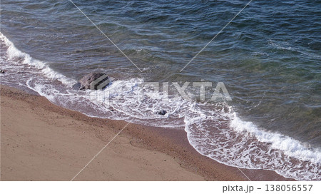 白い砂浜 138056557