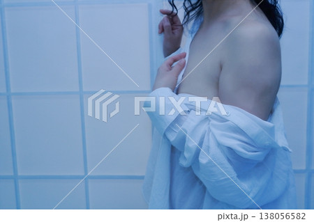 若い女性のエステイメージ 138056582