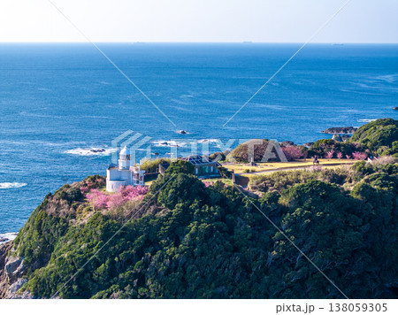 樫野埼灯台（和歌山県串本町） 138059305
