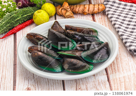 Raw fresh green wild mussels seafood Raw fresh green wild mussels seafood 138061974