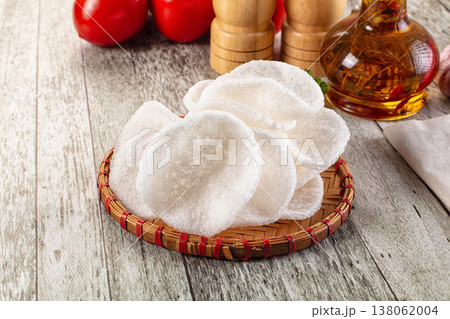 VIetnamese traditional crunchy crab chips VIetnamese traditional crunchy crab chips 138062004