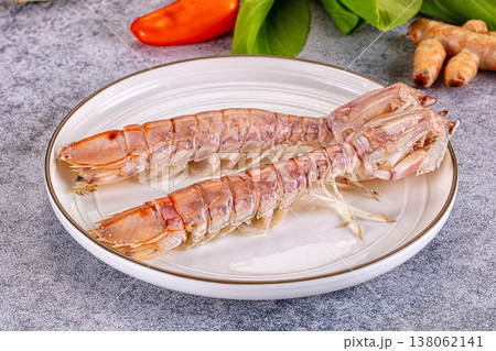 Gourmet boiled big Mantis shrimp 138062141