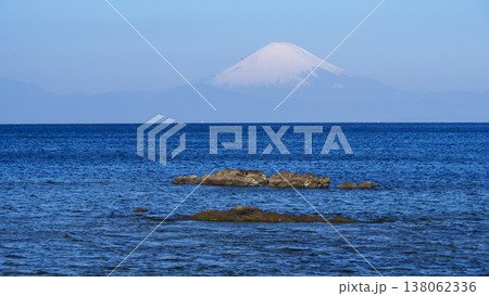 三浦半島の和田長浜の冬 三浦半島の和田長浜の冬 138062336