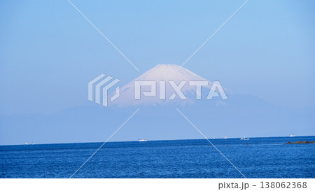 三浦半島の和田長浜の冬 三浦半島の和田長浜の冬 138062368