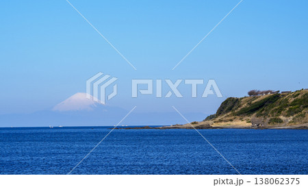 三浦半島の和田長浜の冬 三浦半島の和田長浜の冬 138062375
