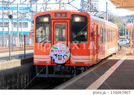 明知鉄道恵那駅に入る明知鉄道気動車 明知鉄道恵那駅に入る明知鉄道気動車 138063907