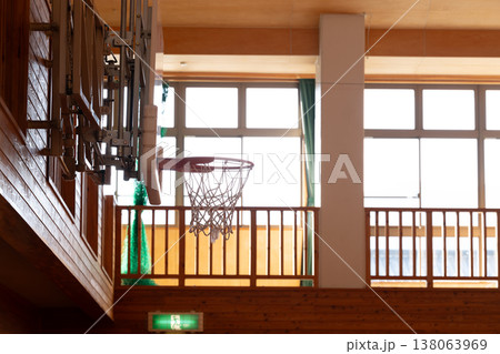 学校の背景2(体育館) 138063969