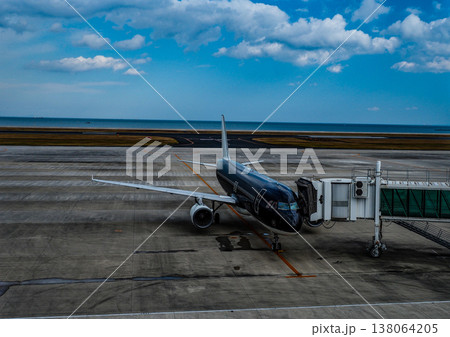 旅客機のある風景 旅客機のある風景 138064205