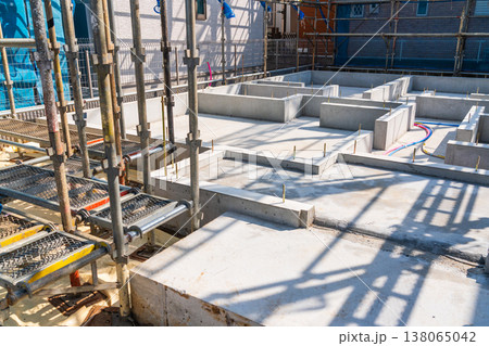 建売住宅建築現場 建売住宅建築現場 138065042