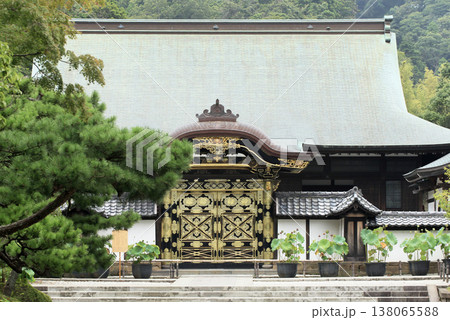 鎌倉 建長寺 龍王殿の唐門 鎌倉 建長寺 龍王殿の唐門 138065588