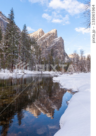Yosemite Valley on a bright winter afternoon Yosemite Valley on a bright winter afternoon 138065964