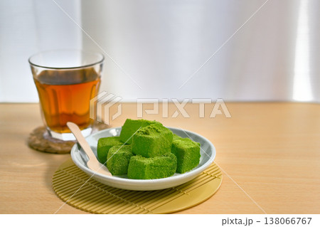 美味しそうな抹茶わらび餅 138066767