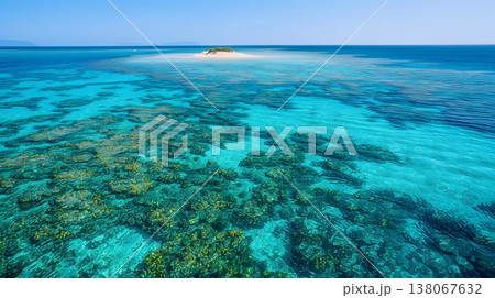 ターコイズブルーに輝くグレートバリアリーフの空撮絶景 138067632